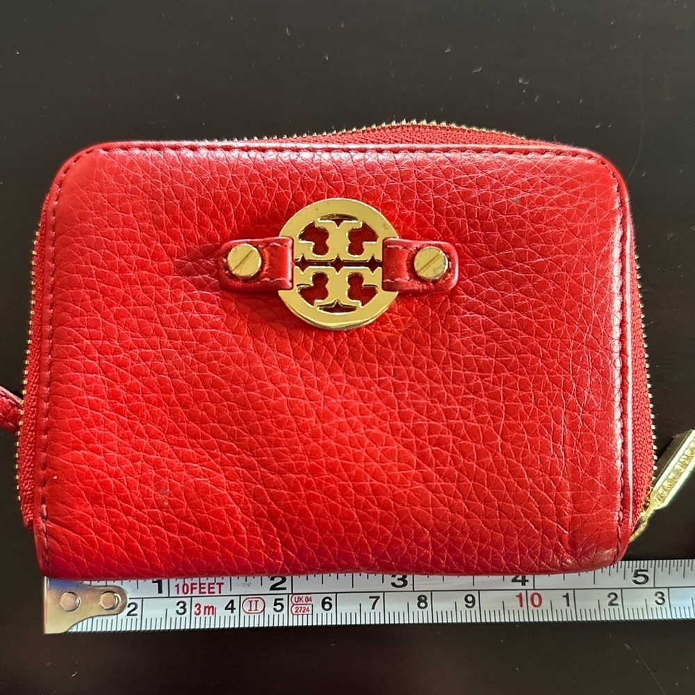 Tory Burch red zip around card coin paper holder with gold hardware key ring - Picture 4 of 11